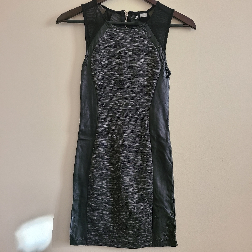 Black and Gray Sleeveless Dress